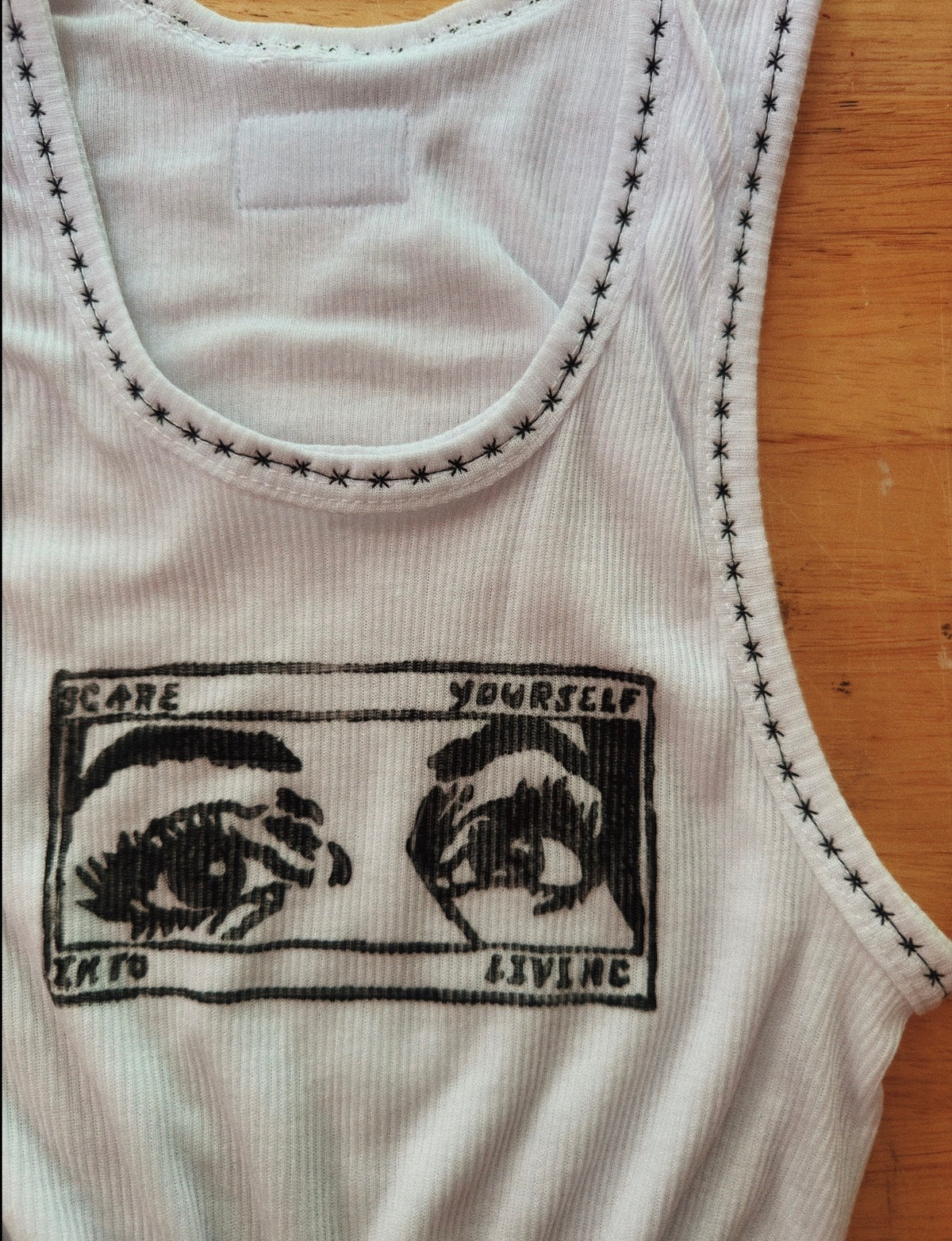 Memento Graphic Crop